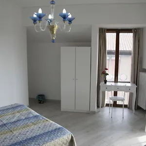 Nancy House Floransa